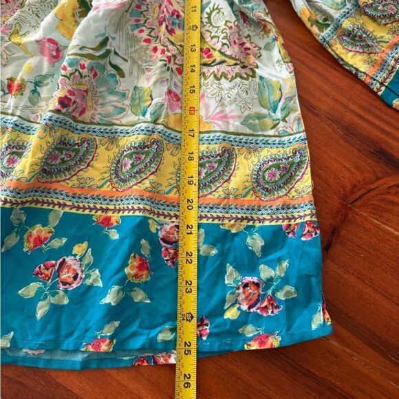 Figueroa & Flower 3/4 Border Print Sleeve Blouse - Picture 9 of 11